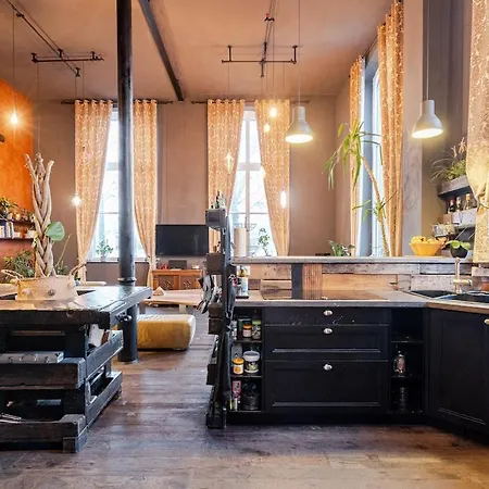 Gleis 22 - Wellness Und Retreats Im Alten Bahnhof Von Villa *