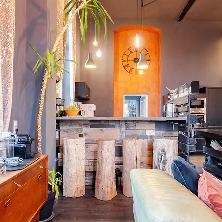 Villa Gleis 22 - Wellness Und Retreats Im Alten Bahnhof Von *