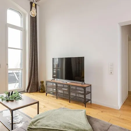 Villa Gleis 22 - Wellness Und Retreats Im Alten Bahnhof Von Kruft