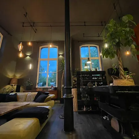 Gleis 22 - Wellness Und Retreats Im Alten Bahnhof Von * Kruft