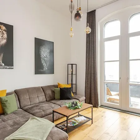 Villa Gleis 22 - Wellness Und Retreats Im Alten Bahnhof Von *