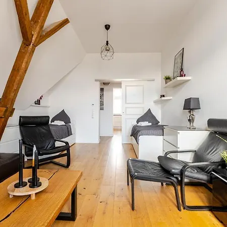 Villa Gleis 22 - Wellness Und Retreats Im Alten Bahnhof Von *