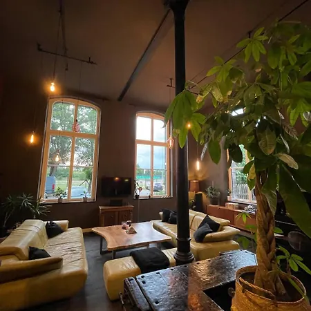 Gleis 22 - Wellness Und Retreats Im Alten Bahnhof Von * Kruft