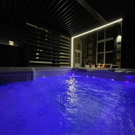 Gleis 22 - Wellness Und Retreats Im Alten Bahnhof Von *