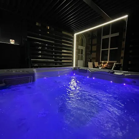Vila Gleis 22 - Wellness Und Retreats Im Alten Bahnhof Von Kruft