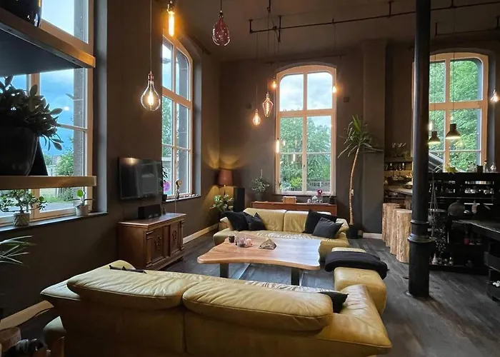 Gleis 22 - Wellness Und Retreats Im Alten Bahnhof Von 别墅 *