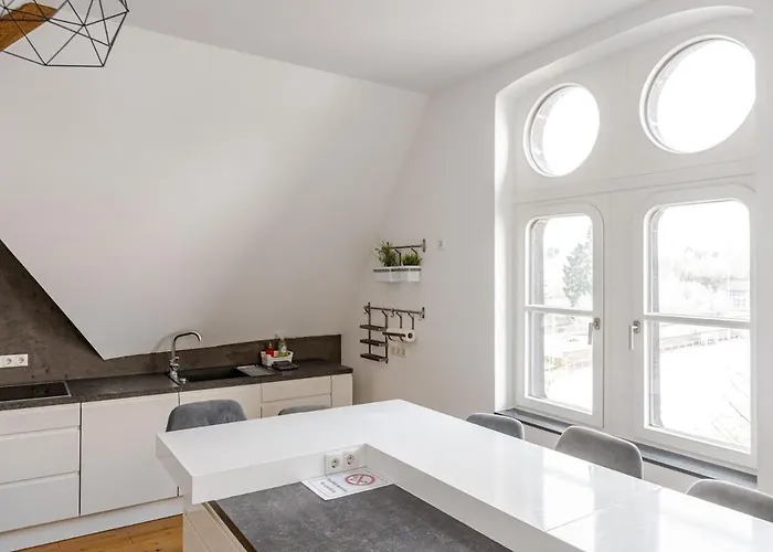 Gleis 22 - Wellness Und Retreats Im Alten Bahnhof Von *